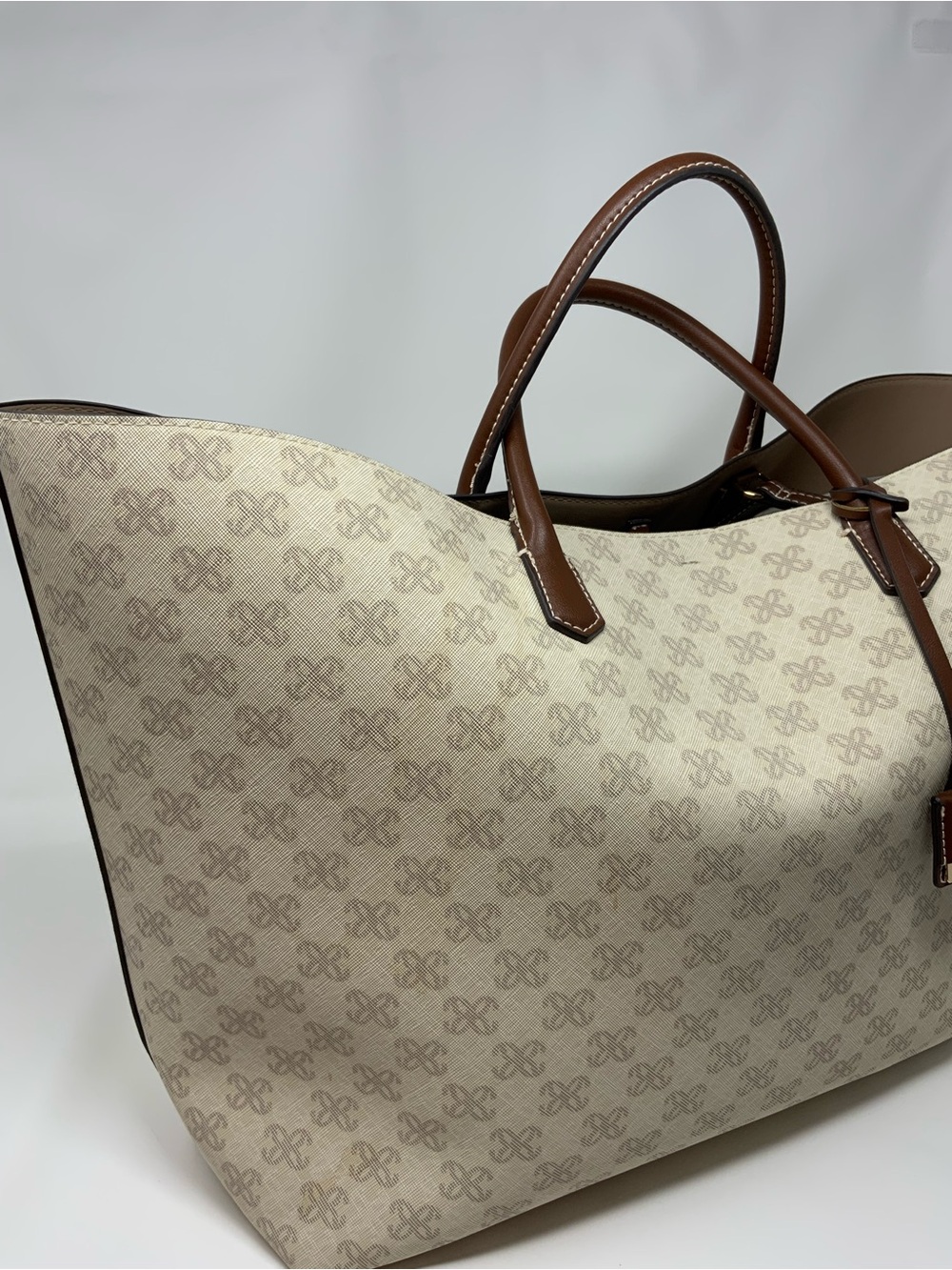 H&M Vegan Faux Leather Multi-Handle Large Tote Gold Closure & Decorative Tag